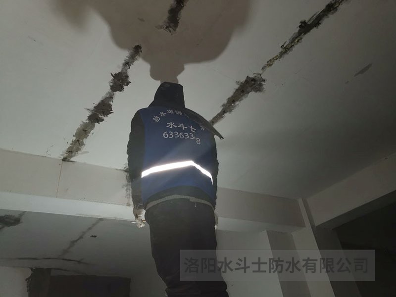 車(chē)庫(kù)地下室維修案例 (14)